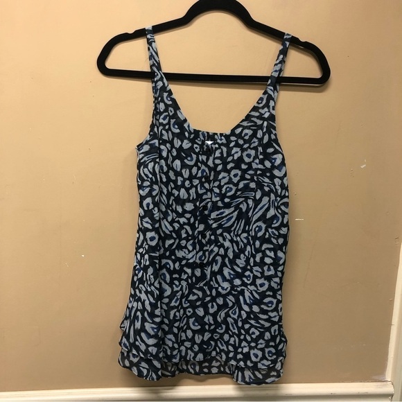 CAbi 5362 Purr Cami Tank Top Blue Gray Adjustable Straps Peplum Hem Button Sz XS - Picture 1 of 6